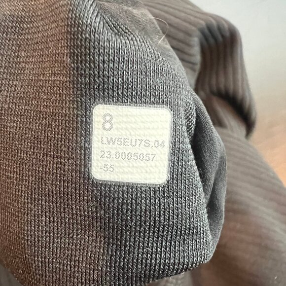 Lululemon - Picture 4 of 4